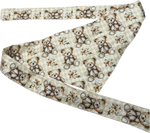 Halstuch für Hunde im Design Soft Beginnings mit süßen Teddybären und Blumen in sanften Beige- und Cremetönen. Das handgefertigte Hundehalstuch aus Baumwolle von Doggies Couture ist in verschiedenen Größen erhältlich und verleiht jedem Hund einen stilvollen, liebevollen Look. 🧸🤍