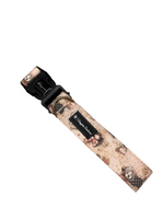 Halsband „Vintage Poetry“ von Doggies Couture im romantischen Vintage-Design mit zarten Blumenmustern in Rosé-, Creme- und Beigetönen. Das handgefertigte Hundehalsband verfügt über einen stabilen D-Ring zur Leinenbefestigung sowie einen frostsicheren Klickverschluss für sicheres und komfortables Tragen. Erhältlich in verschiedenen Breiten und Größen, ideal für stilbewusste Hunde und ihre Menschen. Leicht zu reinigen und perfekt für Alltag, Spaziergänge und gemeinsame Abenteuer. 🐾