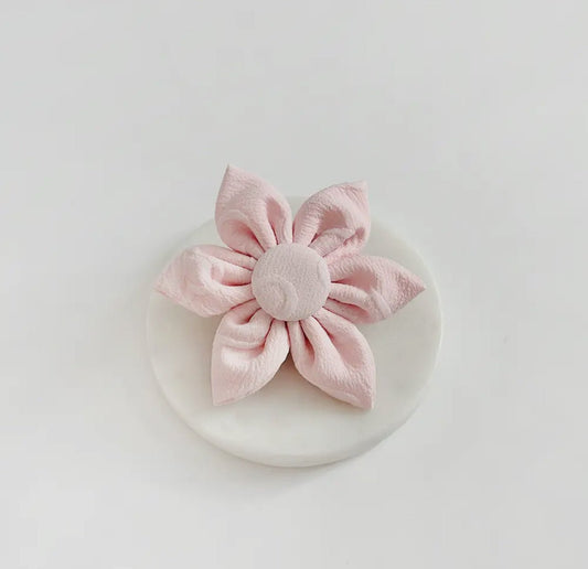 Cocopup Halsband und Brustgeschirrblume Luxe rose hearts - doggiescouture.at