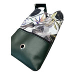 Gassitasche dark flowers - doggiescouture.at