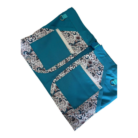 Trainings - und Gassischürze Blue flowers - doggiescouture.at
