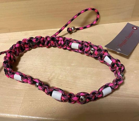 Zeckenhalsband Paracord - doggiescouture.at